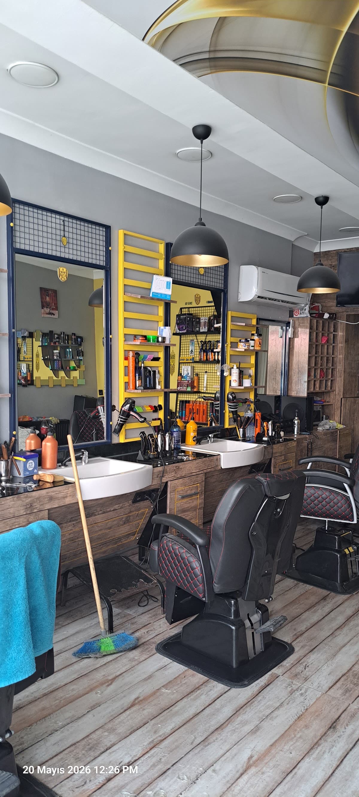 Hair dresser 3