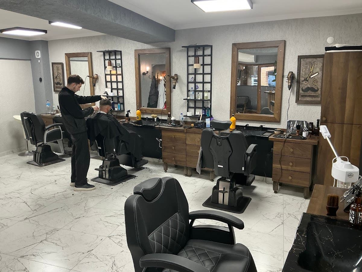 ALTINMAKAS KUAFÖR VE CİLT BAKIM SALONU 4