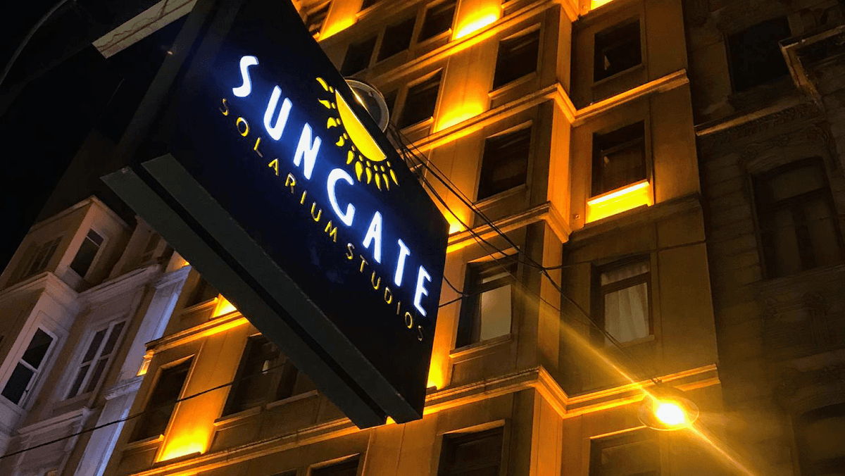 SUNGATE SOLARIUM 1
