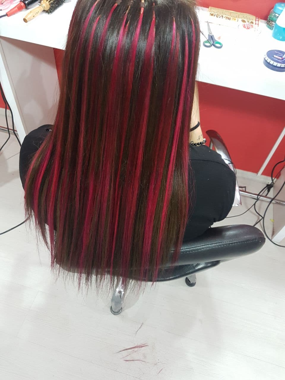 Paris kuaför ve güzellik salonu 4