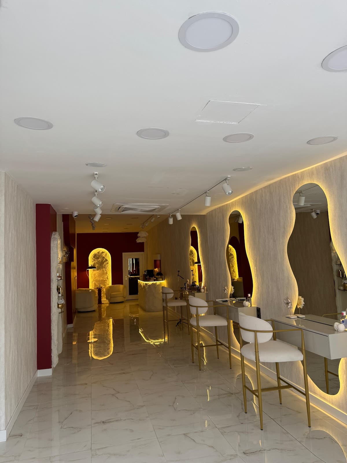 Esma Şencan Makeup Studio 1