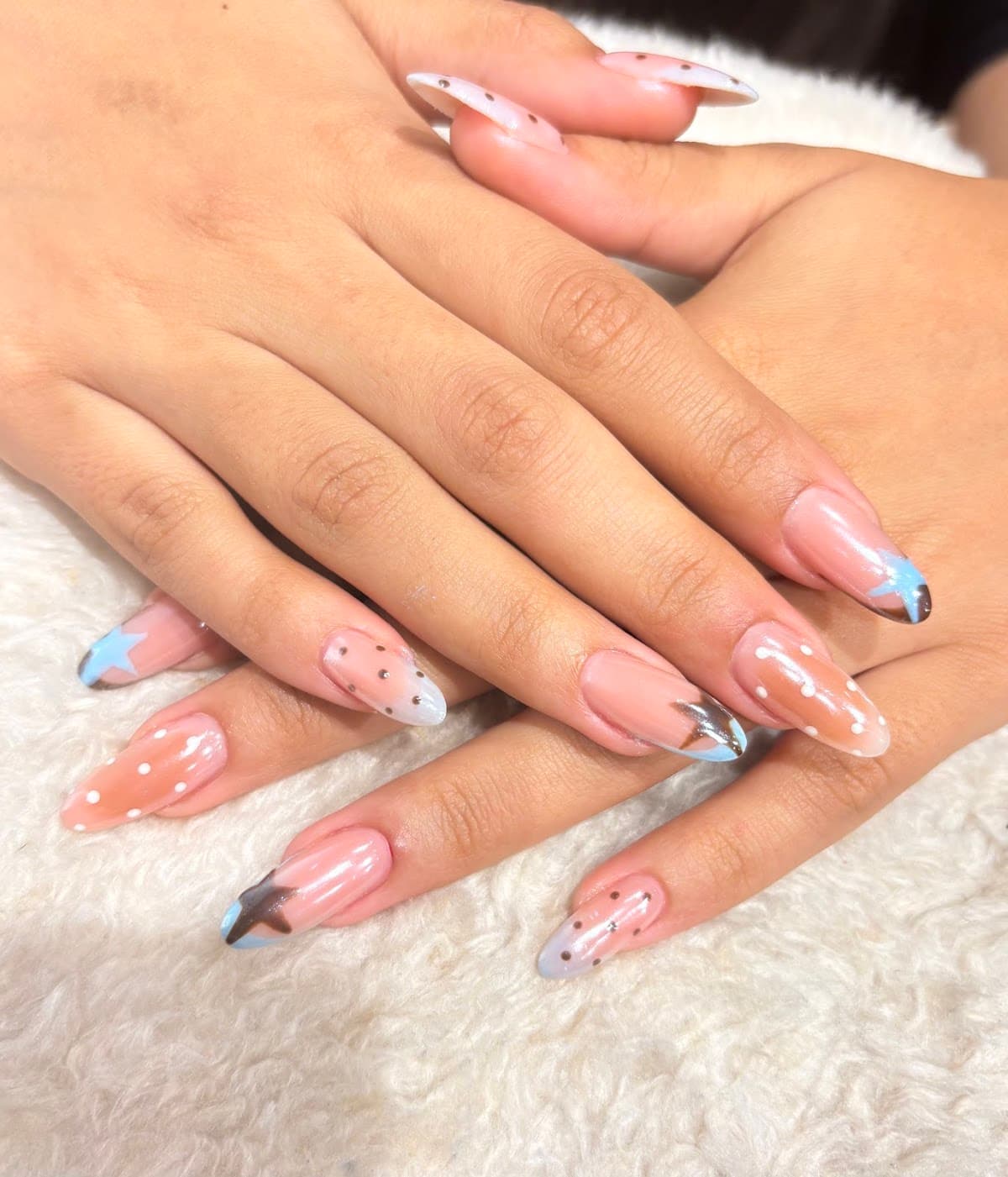 Melis Nail & Beauty Studio 2