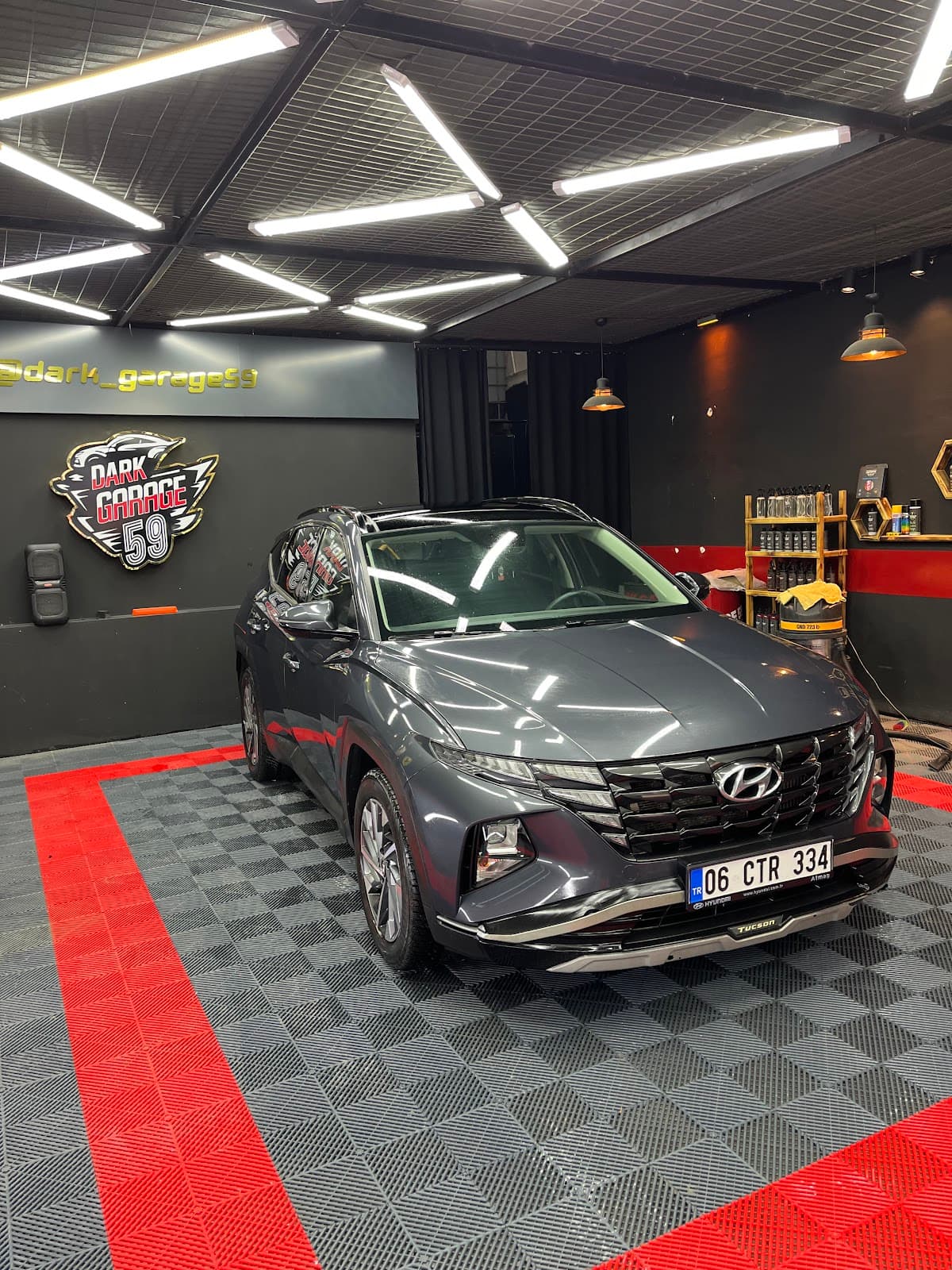 Dark garage59 2